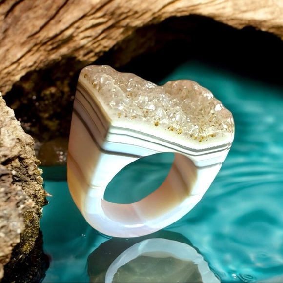 •RESERVED• for Gringita - Banded Agate Organic Geode Ring - Picture 8 of 8